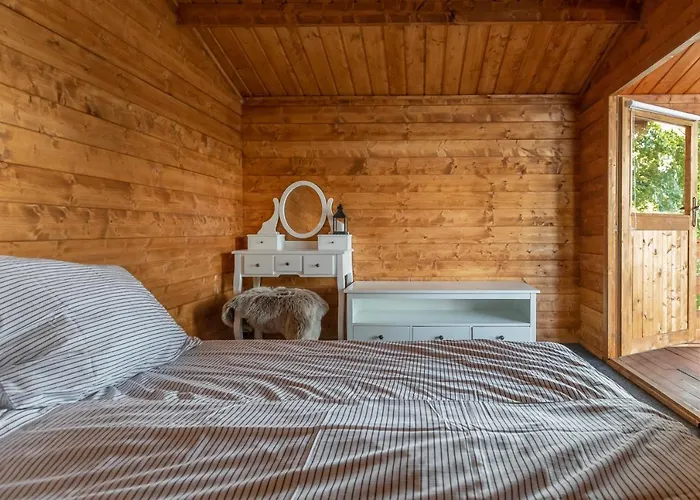 šeberák - V Chatičkách A V Luxusních Stanech Luxusní stan *
