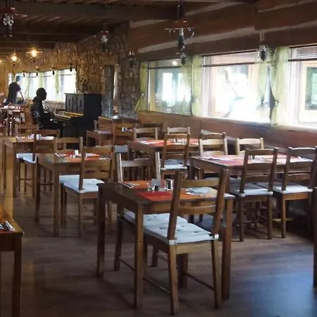 Seberak - V Chatickach A Glamping 럭셔리텐트