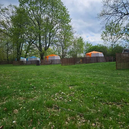 Luxury tent Seberak - V Chatickach A V Luxusnich Stanech *